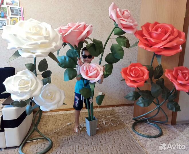 Ростовые цветы из изолона