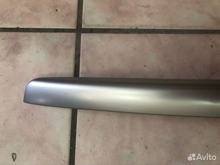 Накладка обшивки передней правой двери Mercedes GL