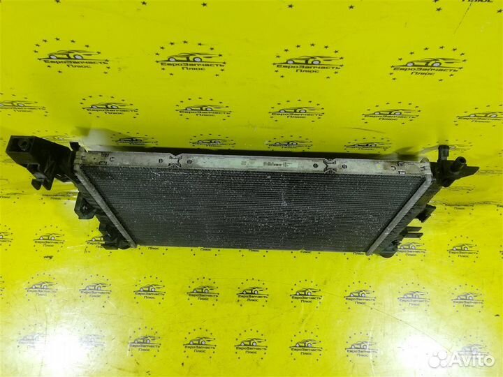 Радиатор охлаждения двигателя Ford Focus 3