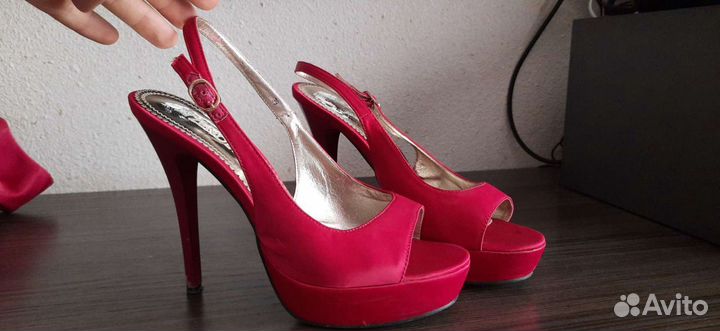 Платье и босоножки