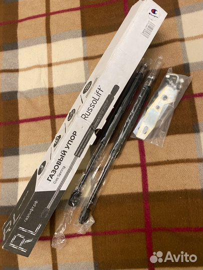 Газовый упор Kia Ceed