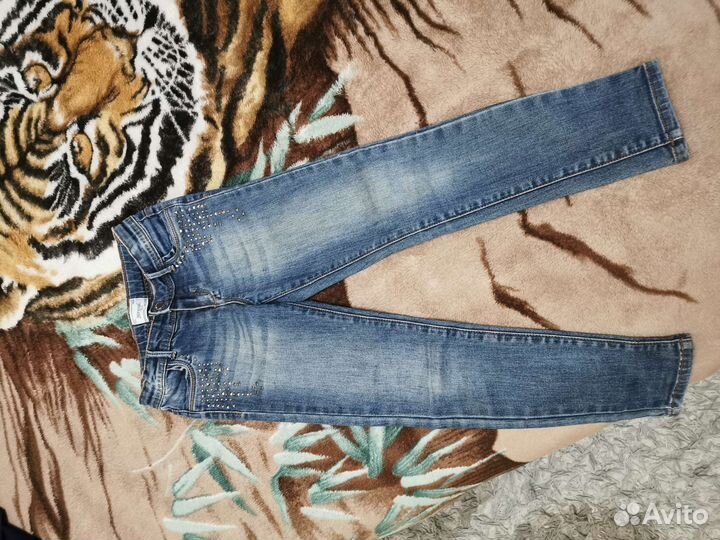 Джинсы для девочки