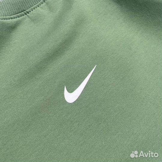 Спортивный костюм nike (шорты и футболка)