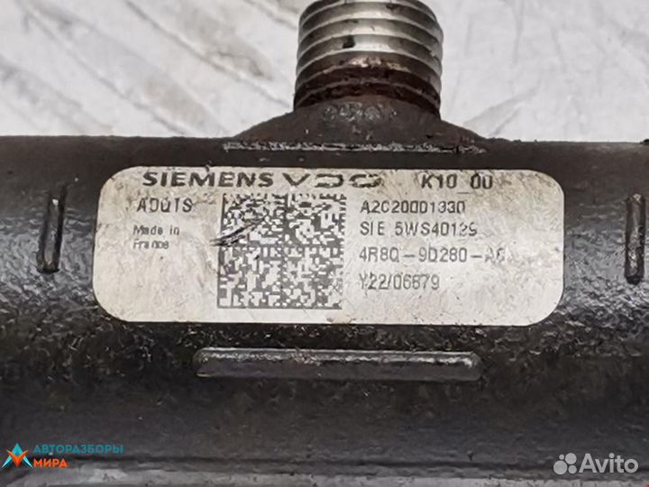 Топливная рампа Jaguar S-Type рест. 2005 JDE4062