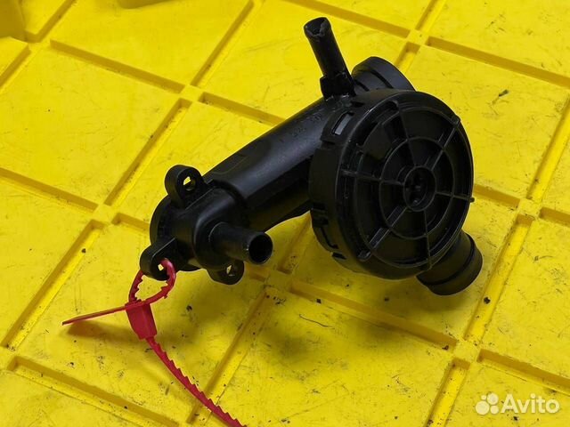 Маслоотделитель (сапун) Audi A8 D4/4H 2012