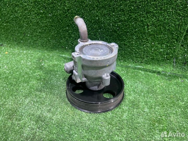 Насос гидроусилителя руля Renault Laguna седан 1.6