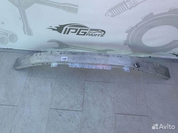 Усилитель бампера Mercedes W213 A2136201700