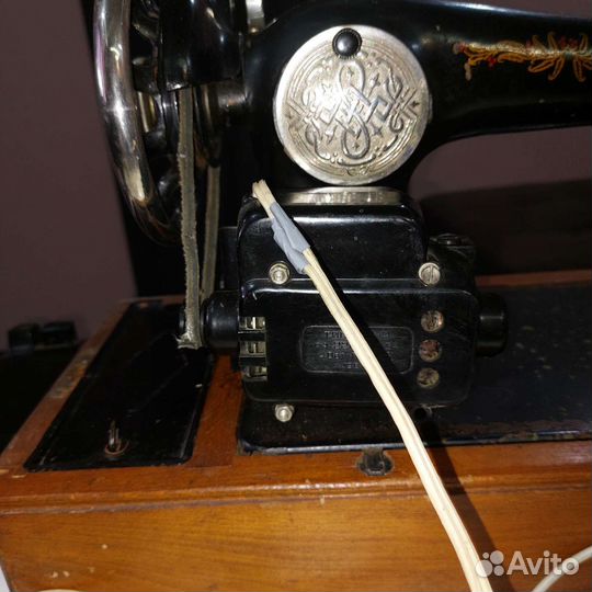 Швейная машинка подольская ножная