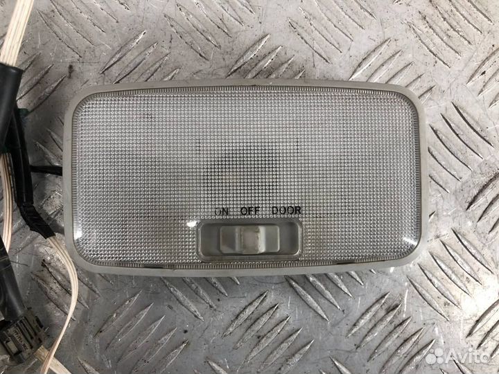 Плафон салонный Тойота Королла Филдер E140