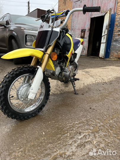 Мотоцикл suzuki dr-z 70