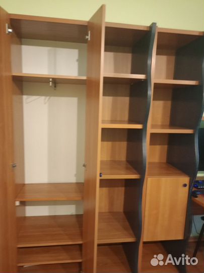 Детская стенка со столом