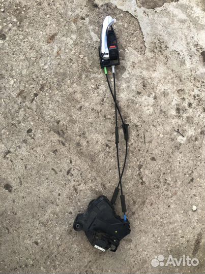 Замок двери camry 40