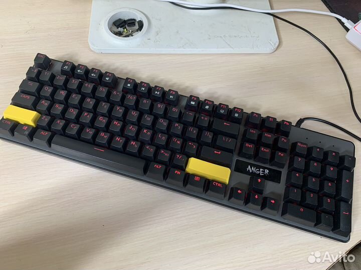 Механическая клавиатура dexp anger