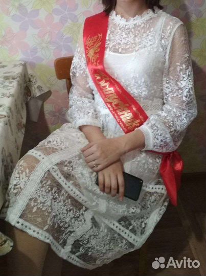 Кружевное платье