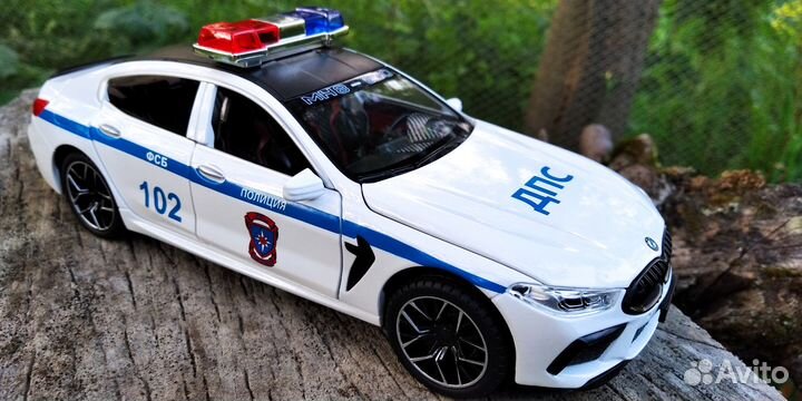 BMW M8 /Полицейская/машинка/металл