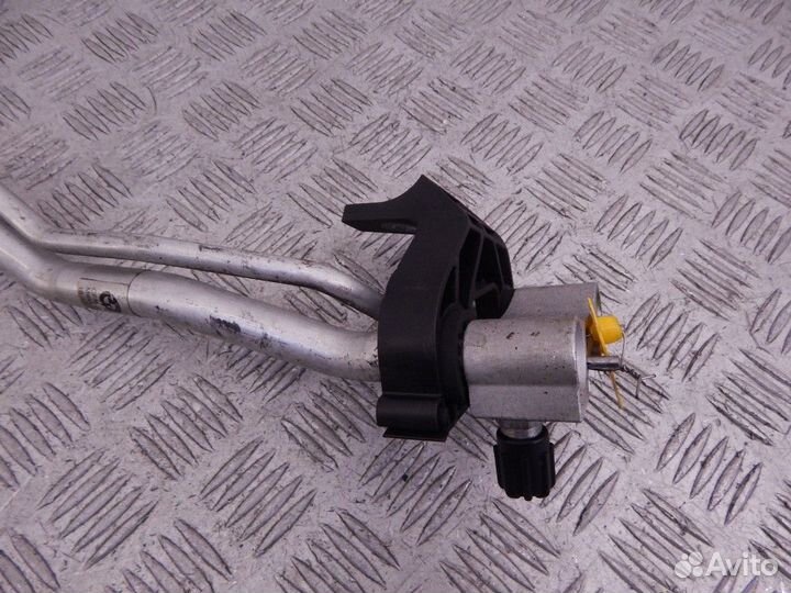 Трубка кондиционера для BMW X5 (E70) 64