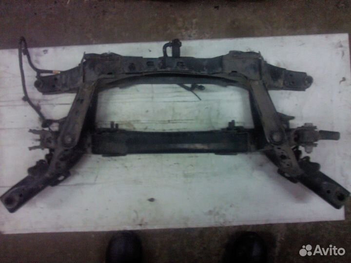 Подрамник задний Toyota RAV 4(XA10)