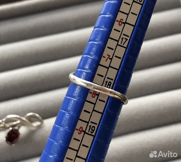 Серебряный комплект с иск. Гаранатом. 925