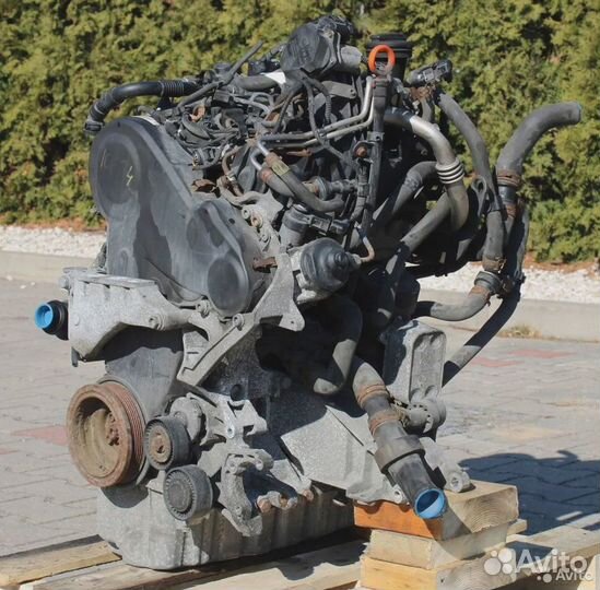 Двигатель Volkswagen T5 2.0 TDi CAA 2014 года
