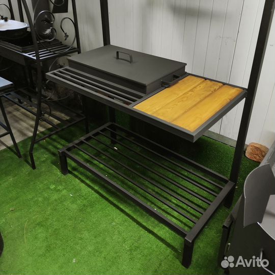 Мангал с крышей