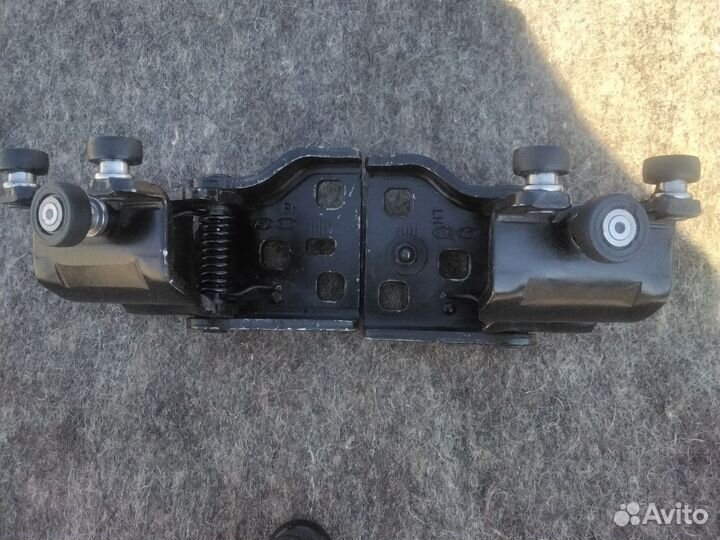 Ролики дверей хендай Старекс H1