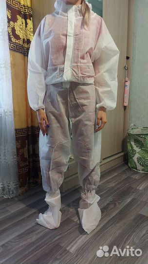 Защитный костюм