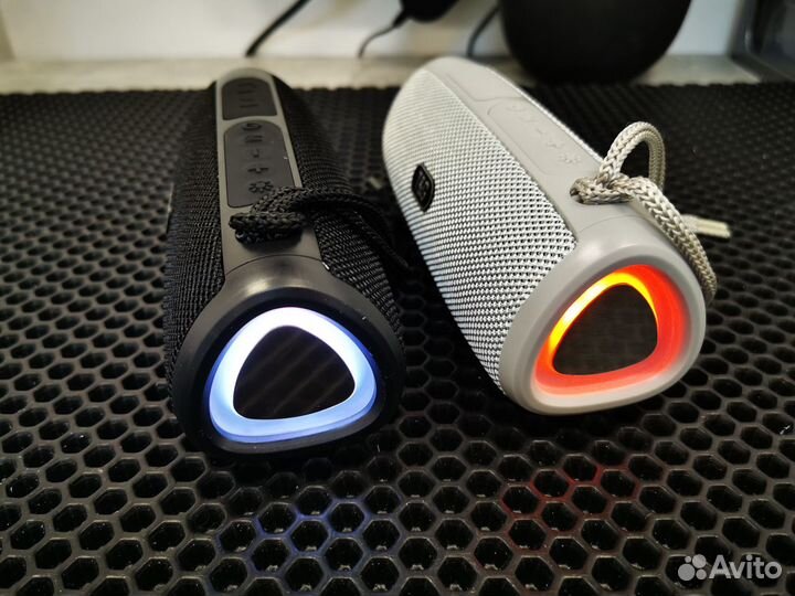 Беспроводная портативная Bluetooth колонка с RGB п