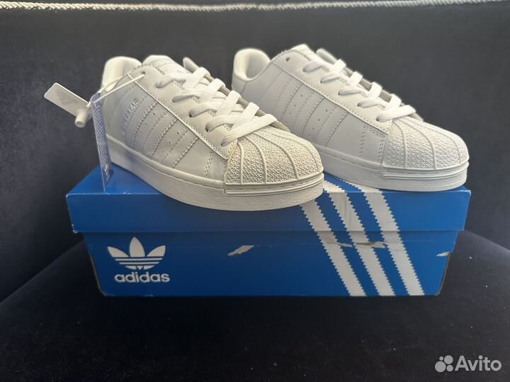 Adidas superstar