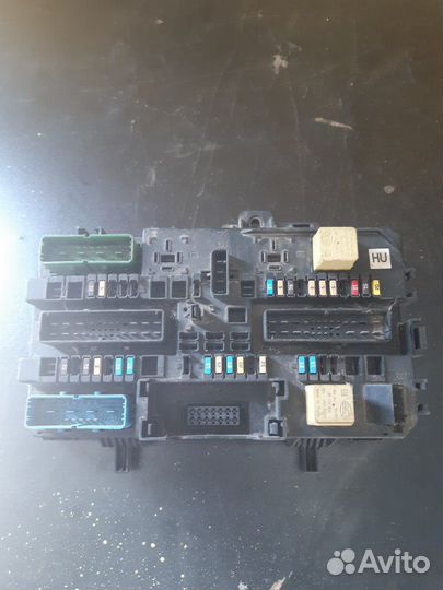 Блок предохранителей Opel Astra H