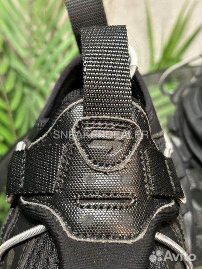 Balenciaga Men’s Hike Sneaker In Black