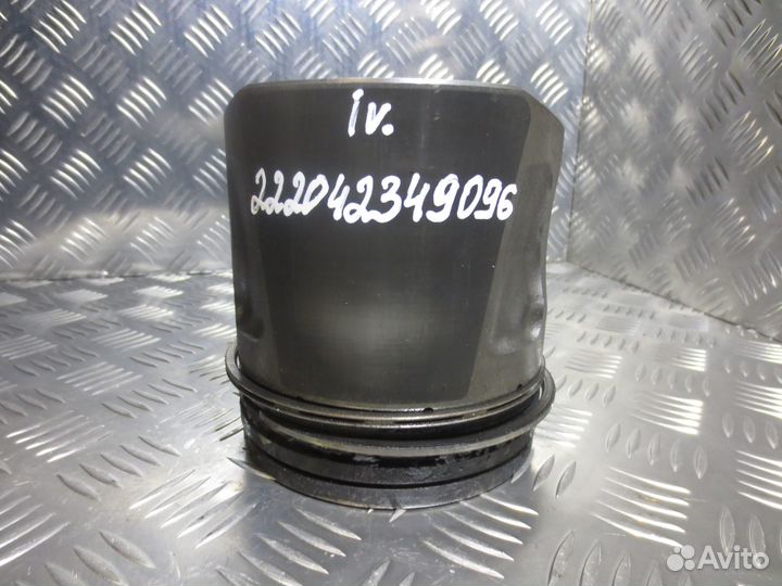 Поршень Iveco 504373839