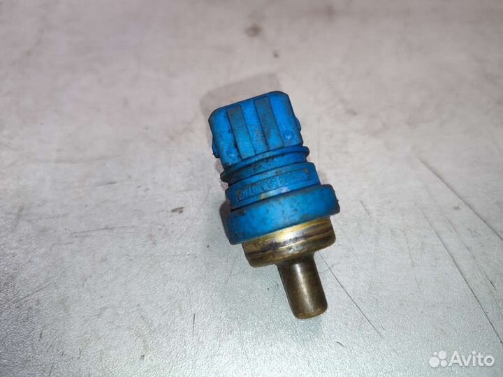 Датчик температуры на Audi A6 (C5)