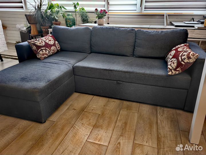 Диван угловой