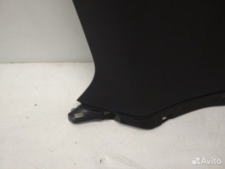 Обшивка багажника задняя правая Toyota Land