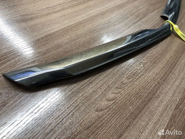 Молдинг решетки радиатора Honda Accord 8 CU 2008