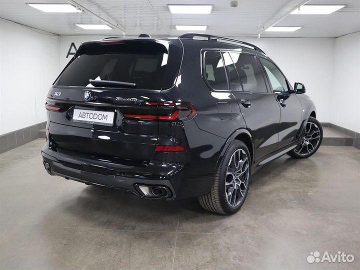 BMW X7 3.0 AT, 2023