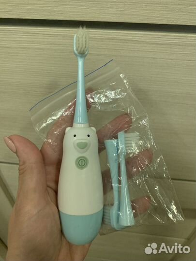 Зубная щетка электрическая детская