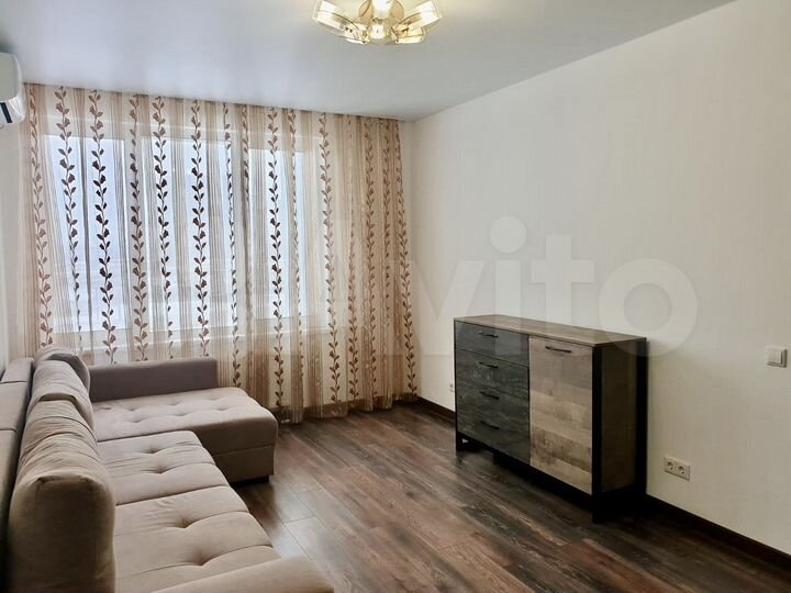1-к. квартира, 40 м², 8/17 эт.