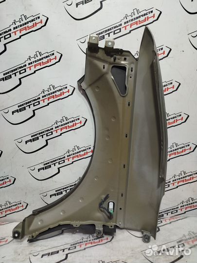 Крыло honda element YH2 60211scva00ZZ переднее правое бежевый, YR528M KA9539