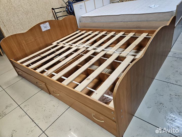 Кровать 2 сп без матраца