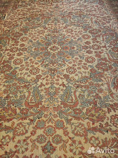 Ковёр шерстяной