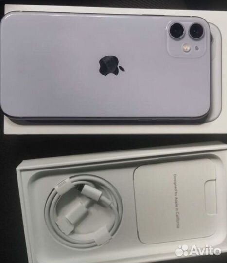 Телефон iPhone 11