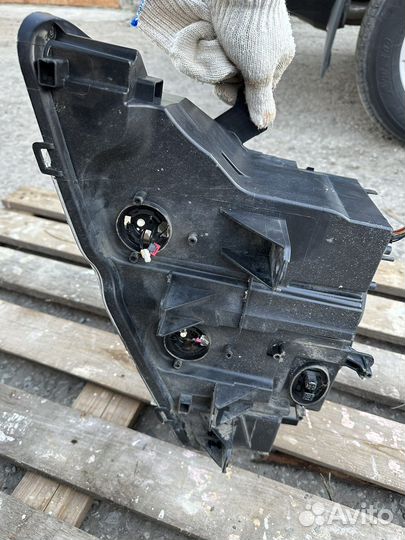 Фара bmw x3 f25 R правая