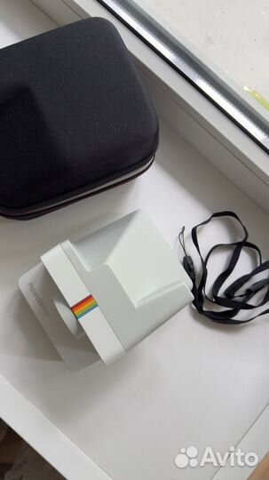 Пленочная камера мгновенной печати Polaroid Now