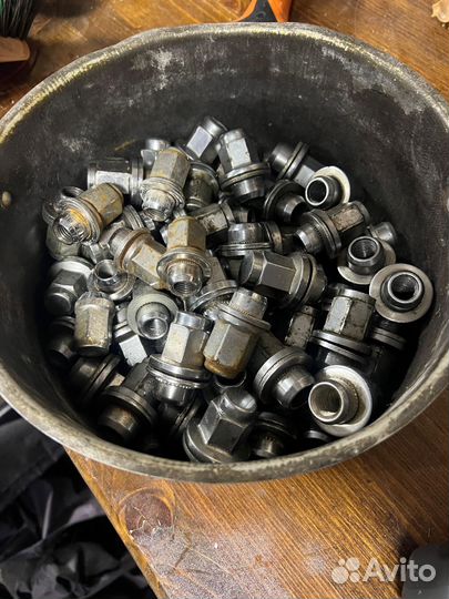 Гайки колесные toyota land cruiser 200