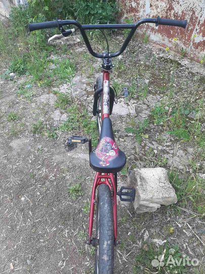 Трюковой велосипед BMX