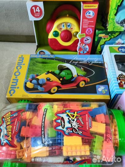 Игрушки интерактивные, динозавры ходят издает звук