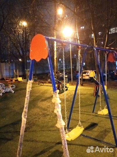 Детская качеля