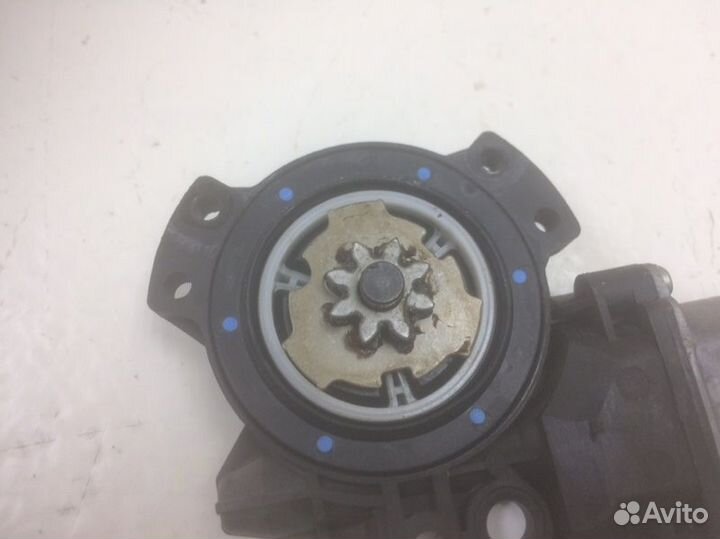 Блок моторчика стеклоподъемника передний правый