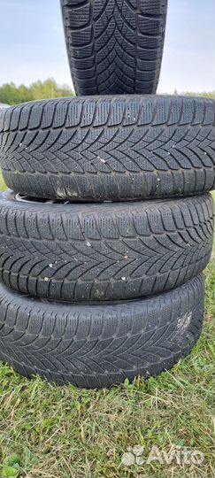 Шины (липучка) goodyear на дисках skad онтарио R17